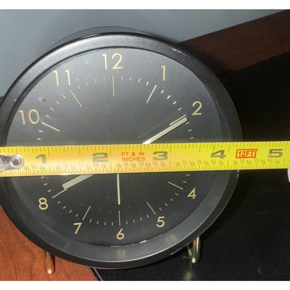 Modern desk Black & Gold alarm clock - Picture 4 of 5